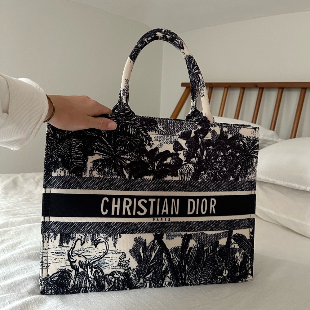 FAKE CHRISTIAN DIOR TOTE BAG